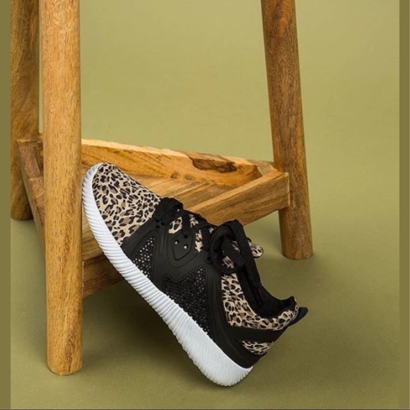 5⭐️BEST SELLER Slip On Leopard Sneaker - Picture 5 of 6